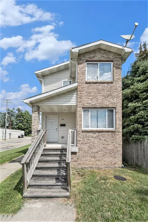 942 W Elm, Monroe, MI 48162