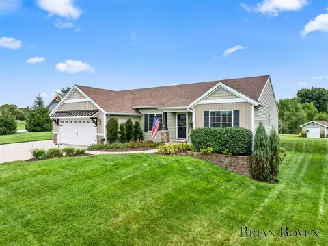 11759 Crystal Rdg, Sparta, MI 49345