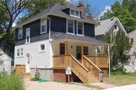 825 Sylvan, Ann Arbor, MI 48104