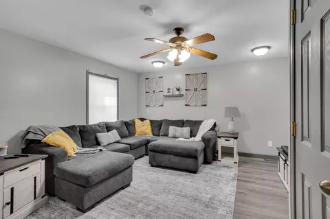 Other - 105 Mitchell, Jackson, MI 49203 photo 6 of 11