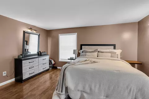 Bedroom - 105 Mitchell, Jackson, MI 49203 photo 6 of 9