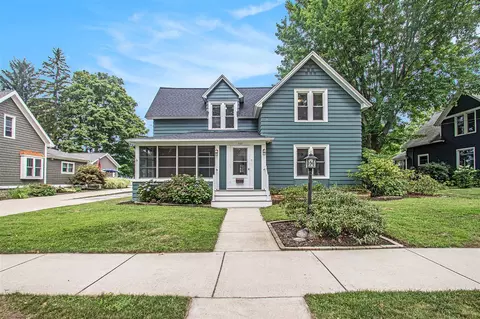 727 Wilson, South Haven, MI 49090