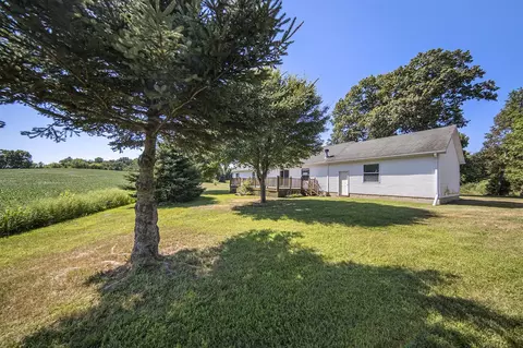Exterior - 1679 Munith, Jackson, MI 49201 photo 3 of 3