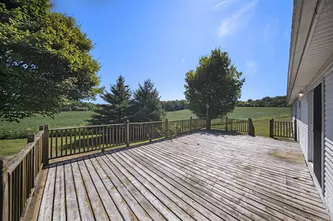 Exterior - 1679 Munith, Jackson, MI 49201 photo 2 of 3