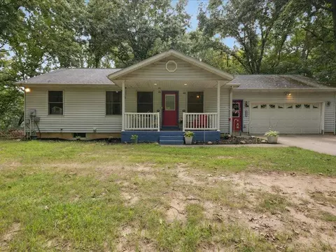 621 Ashville, Plainwell, MI 49080