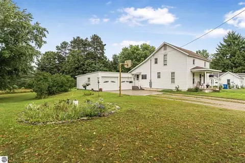 425 Whaley, Cadillac, MI 49601