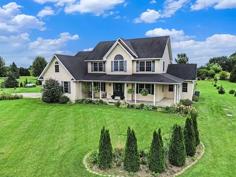 10585 Stewart, Monroe, MI 48162