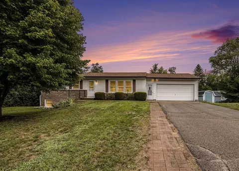 5621 Estate, Allendale, MI 49401