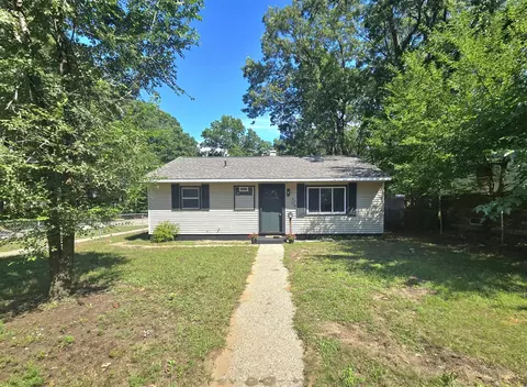 2108 Austin, Muskegon, MI 49444