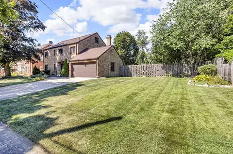 Exterior - 512 S Wisner, Jackson, MI 49203 photo 2 of 12