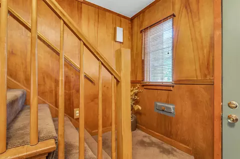 Entry Way - 512 S Wisner, Jackson, MI 49203 photo 3 of 4