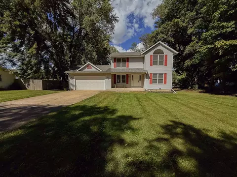 9353 E De, Richland, MI 49083