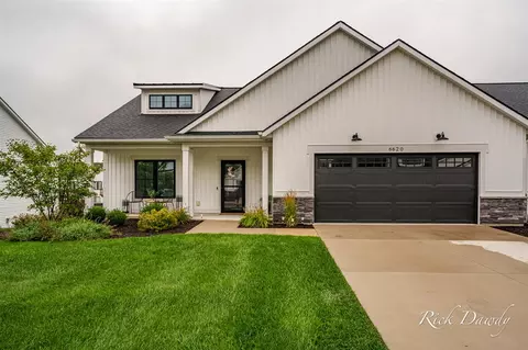 6620 Sheldon Xing, Hudsonville, MI 49426