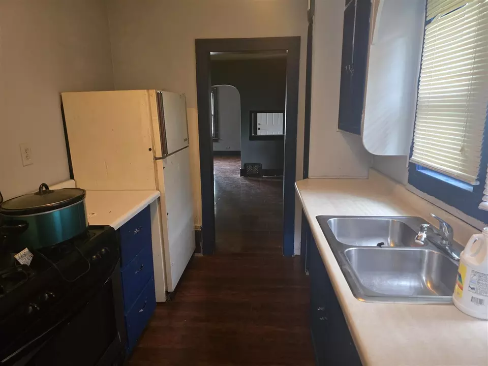 Entry Way - 1885 E Isabella, Muskegon, MI 49442 photo 1 of 1