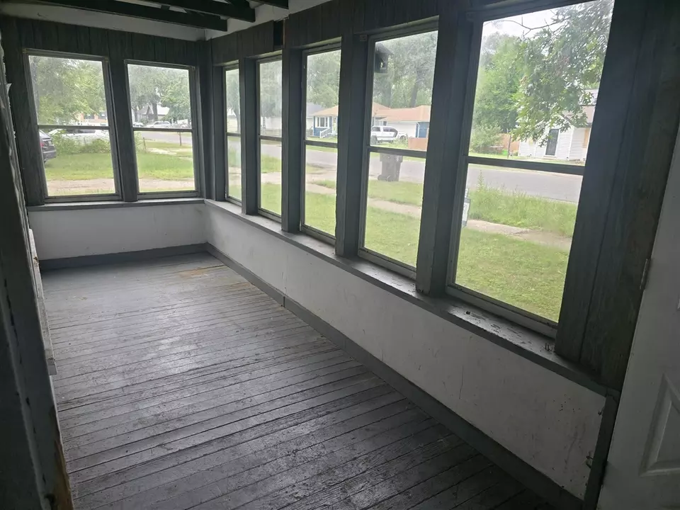 Exterior - 1885 E Isabella, Muskegon, MI 49442 photo 2 of 2