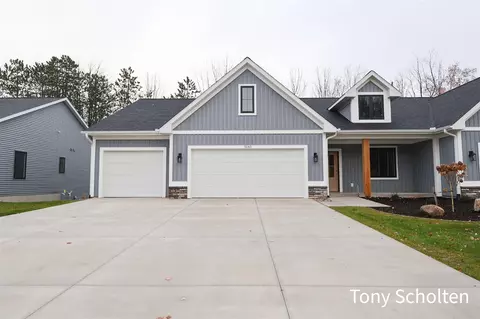 5145 Blendon Woods #16, Hudsonville, MI 49426