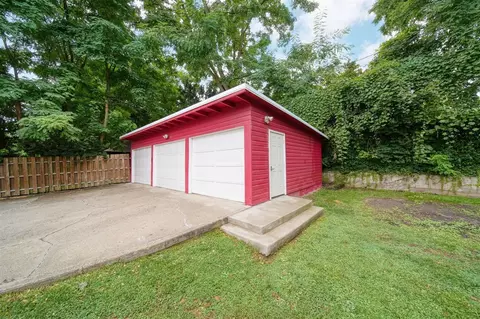734 Oakridge, Jackson, MI 49203 photo 37