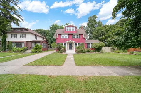 734 Oakridge, Jackson, MI 49203