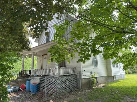 2008 E Stockbridge, Kalamazoo, MI 49001