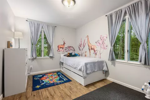 Bedroom - 352 Horseshoe, Plainwell, MI 49080 photo 2 of 4
