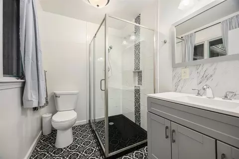 Bath - 352 Horseshoe, Plainwell, MI 49080 photo 1 of 3