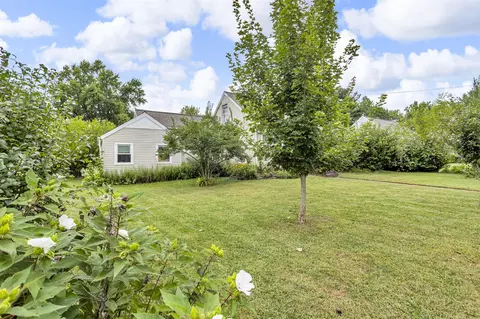 Exterior - 2318 Dover, Jackson, MI 49202 photo 7 of 8