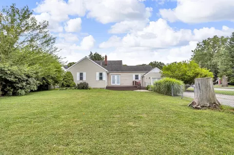 Exterior - 2318 Dover, Jackson, MI 49202 photo 2 of 8