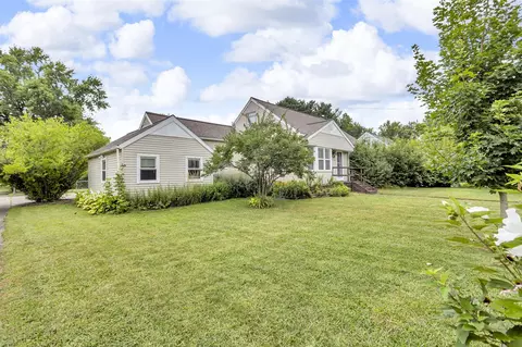 Exterior - 2318 Dover, Jackson, MI 49202 photo 6 of 8