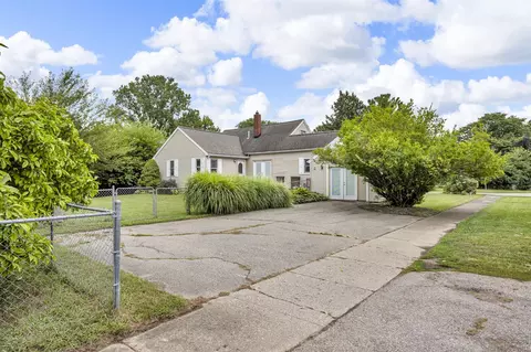 Exterior - 2318 Dover, Jackson, MI 49202 photo 3 of 8