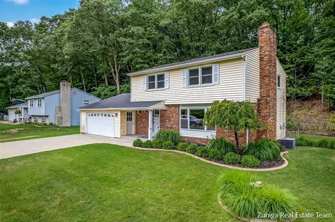 2147 Easthill, Norton Shores, MI 49441