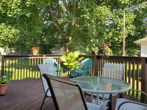 Exterior - 110 S Wisner, Jackson, MI 49203 photo 7 of 12