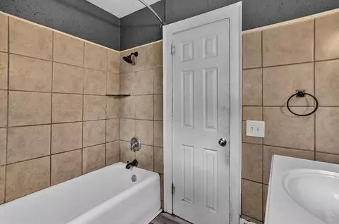 Bath - 226 E High, Jackson, MI 49203 photo 2 of 2