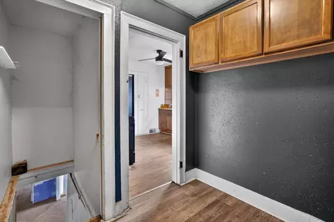 Entry Way - 226 E High, Jackson, MI 49203 photo 4 of 4