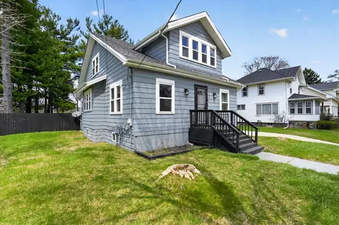 Exterior - 226 E High, Jackson, MI 49203 photo 4 of 7