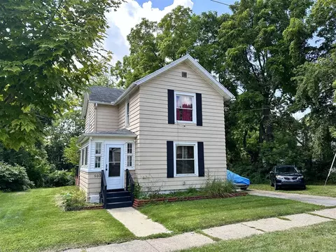 503 W W Trl, Jackson, MI 49201