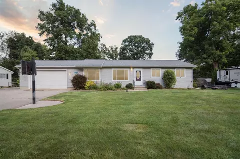 2554 Dan, Jackson, MI 49201