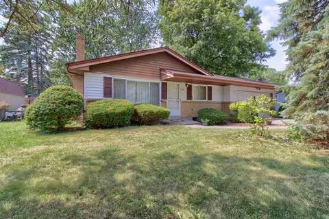 2611 Bradford Dr, Saginaw, MI 48603
