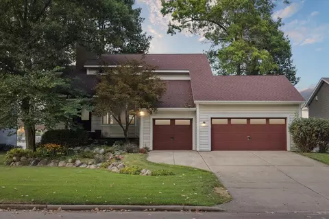 2605 Woody Noll, Portage, MI 49002