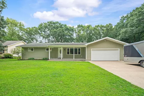 2720 Wildwood, Stevensville, MI 49127
