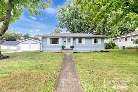 2261 Floyd, Wyoming, MI 49519