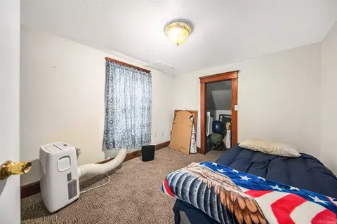 Bedroom - 911 N Blackstone, Jackson, MI 49202 photo 3 of 3