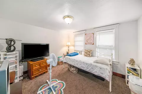 Bedroom - 911 N Blackstone, Jackson, MI 49202 photo 1 of 3