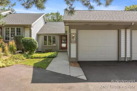 2702 Mulford, Grand Rapids, MI 49546