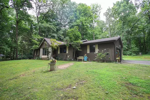 14927 Coon Holw, Three Rivers, MI 49093