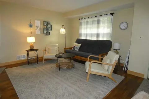 1235 Ravina, Benton Harbor, MI 49022