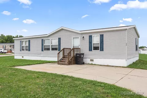 135 Shapell, Grand Rapids, MI 49534