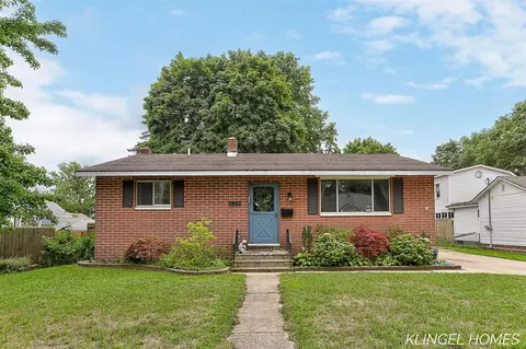 234 River, Spring Lake, MI 49456