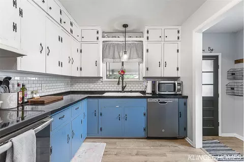 Kitchen - 234 River, Spring Lake, MI 49456 photo 1 of 6