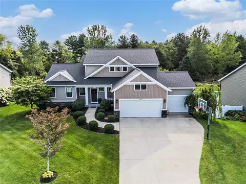 3084 Peachleaf, Holland, MI 49424