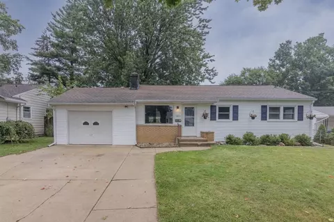1833 Bloomfield, Kalamazoo, MI 49001
